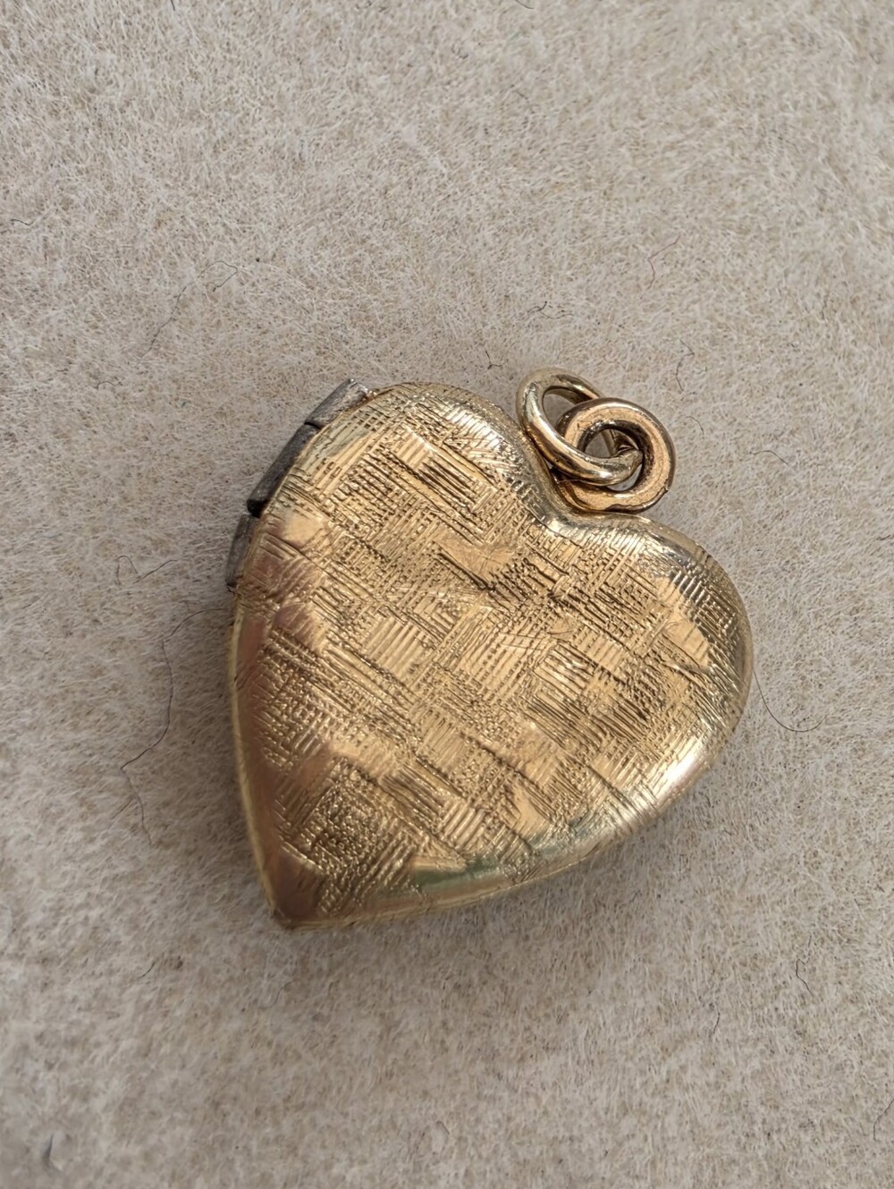 Vintage Gold-Filled Heart Locket Pendant - 1.13g